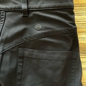 Navy City Sleek lululemon women’s dress pants 25” inseam hardly worn